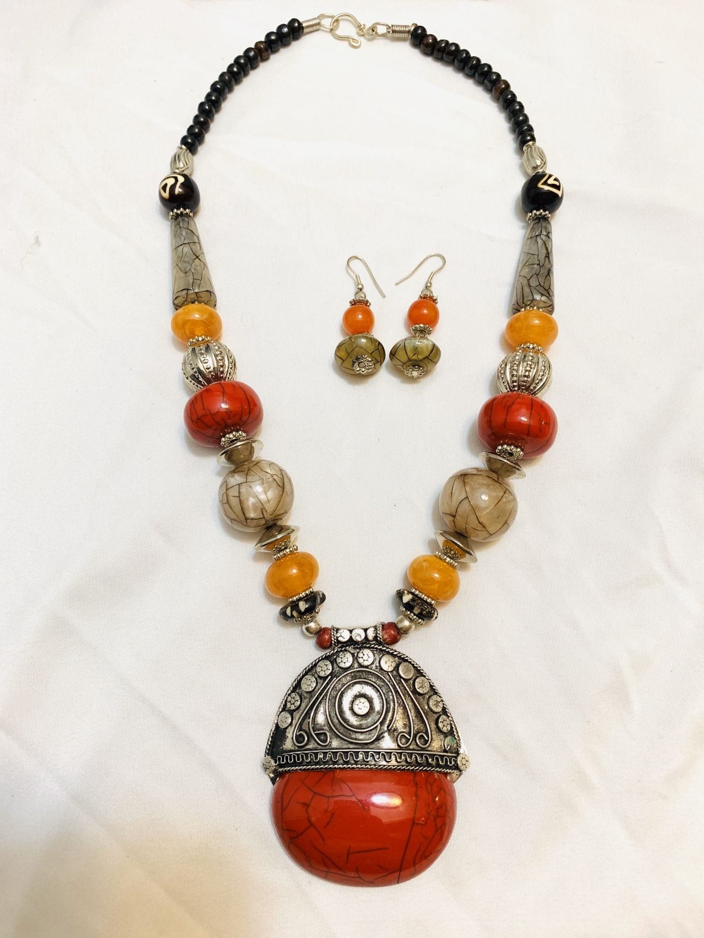 Himalayan jewelry coral pendent necklace